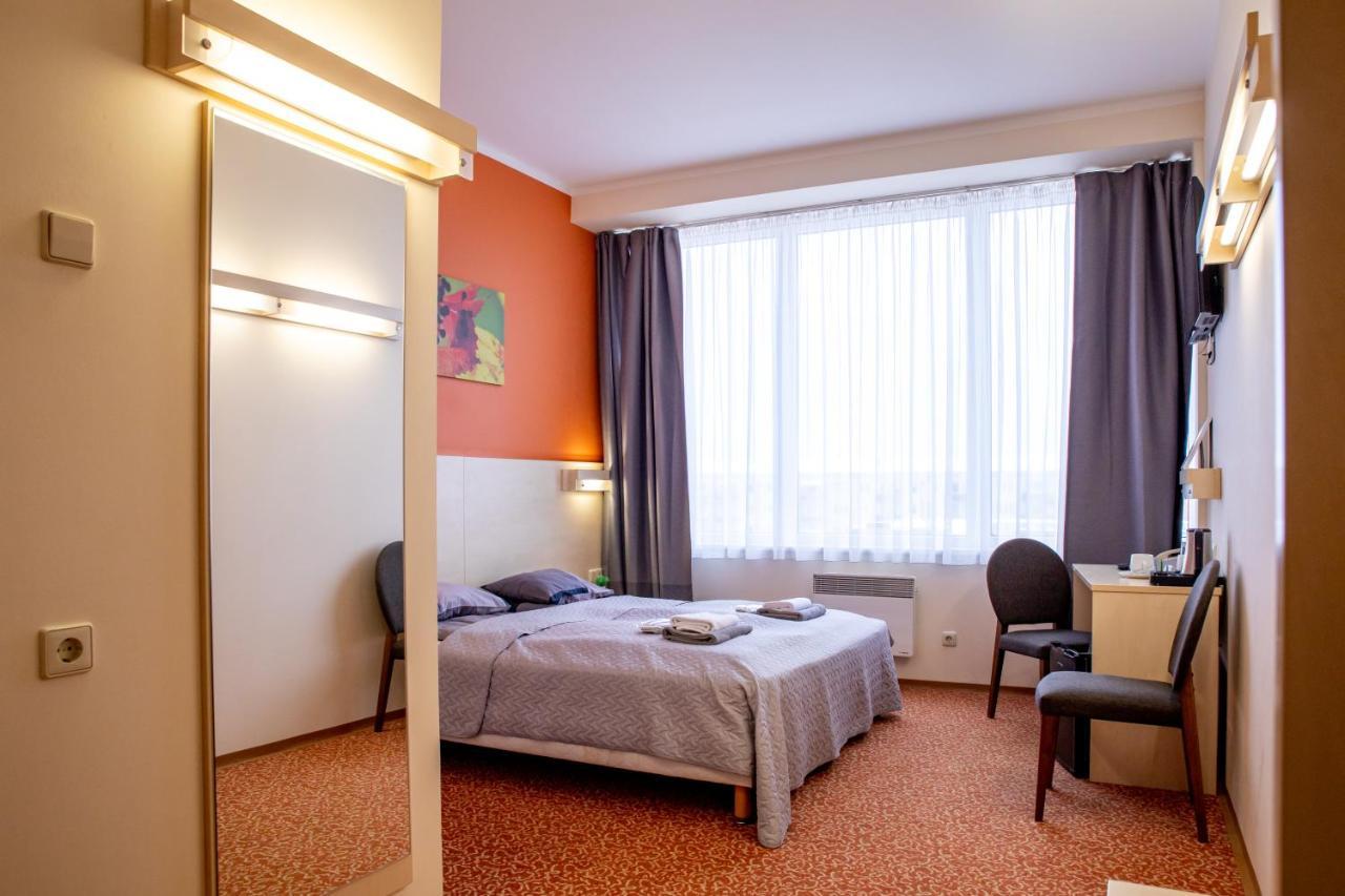 Rija Bauska Hotel Exterior photo
