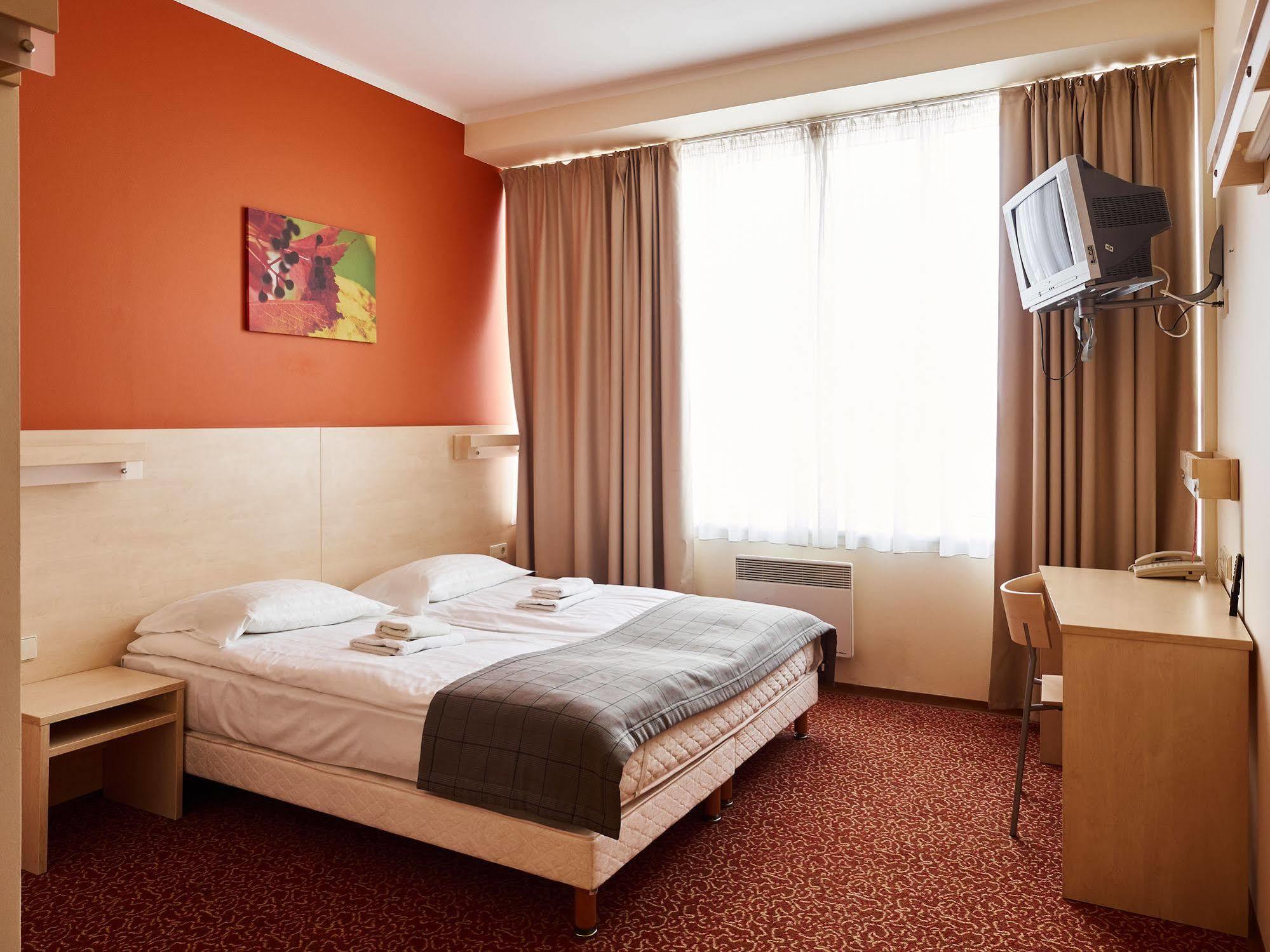 Rija Bauska Hotel Exterior photo